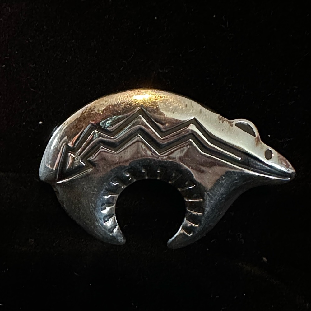 Gorgeous Native American Bear Pin
